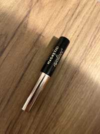 Eyeliner kiss magnetic