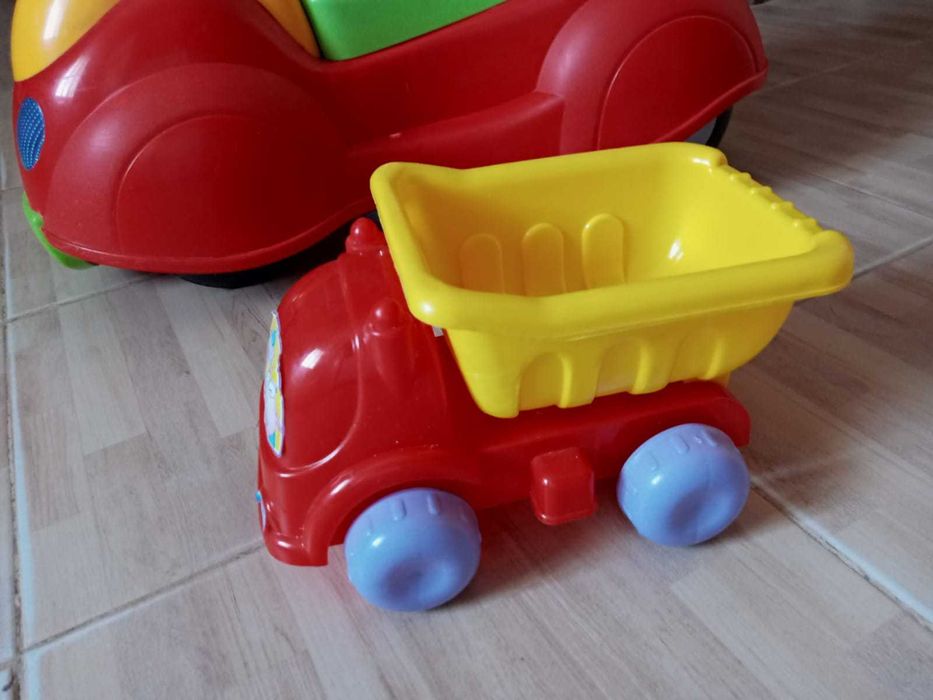 Triciclo Chicco em bom estado, ofereço brinquedo