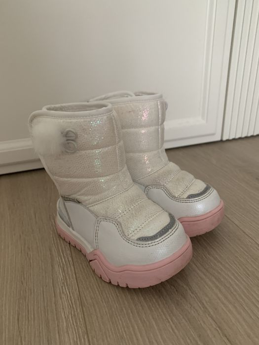 Продам зимние ботинки для девочки