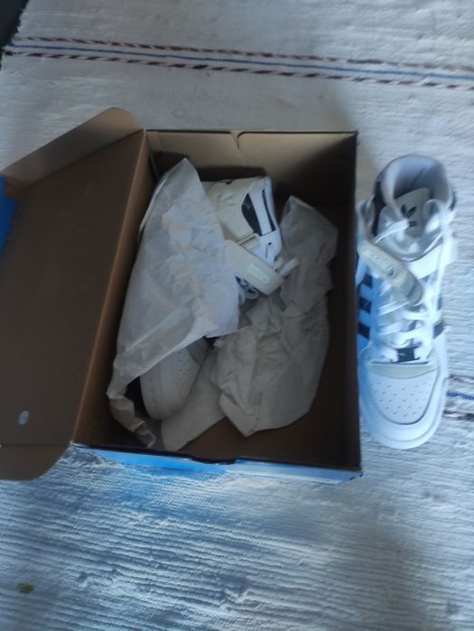 Tênis Adidas forum mid 40