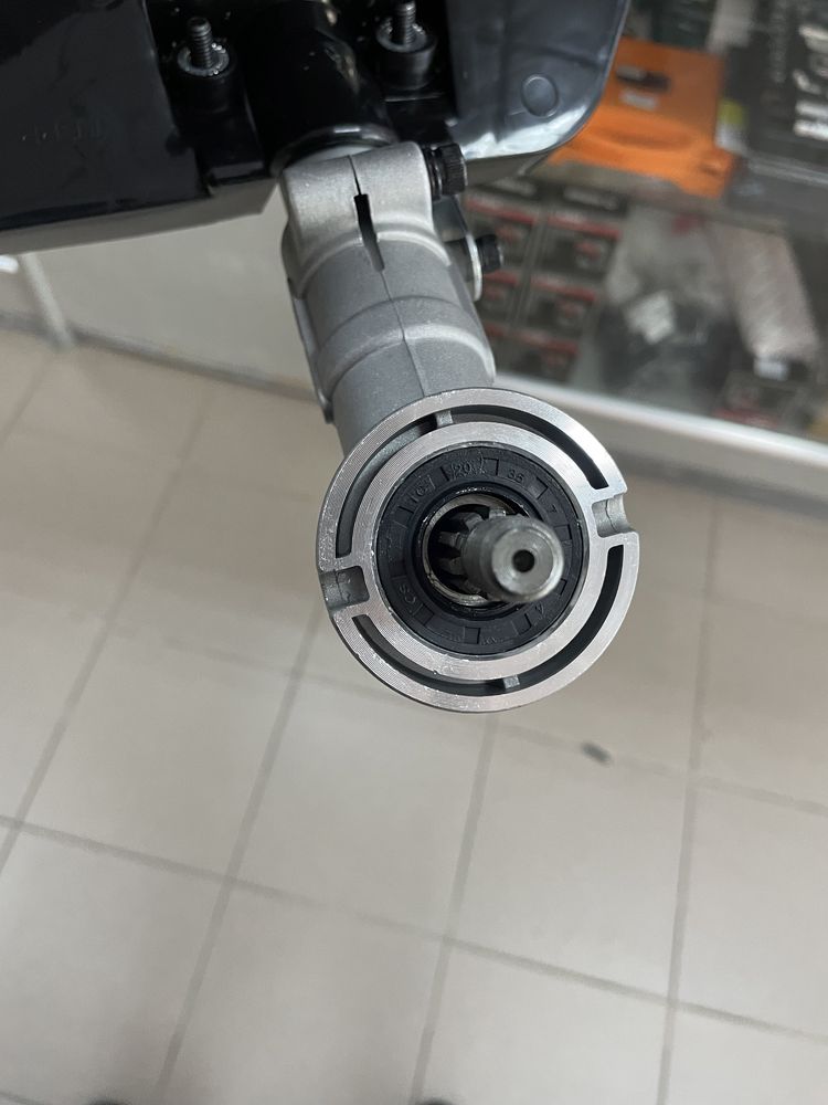 ROÇADORA KAWASAKI TJ53E PROFISSIONAL ANTIVIBRAÇÃO