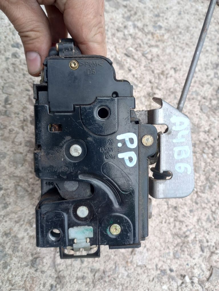 Audi a4b6 a4 b6 zamek prawy przód 7 pinów