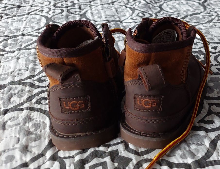 Buty chłopięce r.22 UGG Śniegowce/trapery