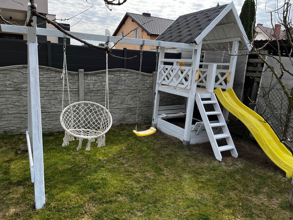 Domem drewniany dla dzieci - plac zabaw + huśtawka + zjeżdzalnia