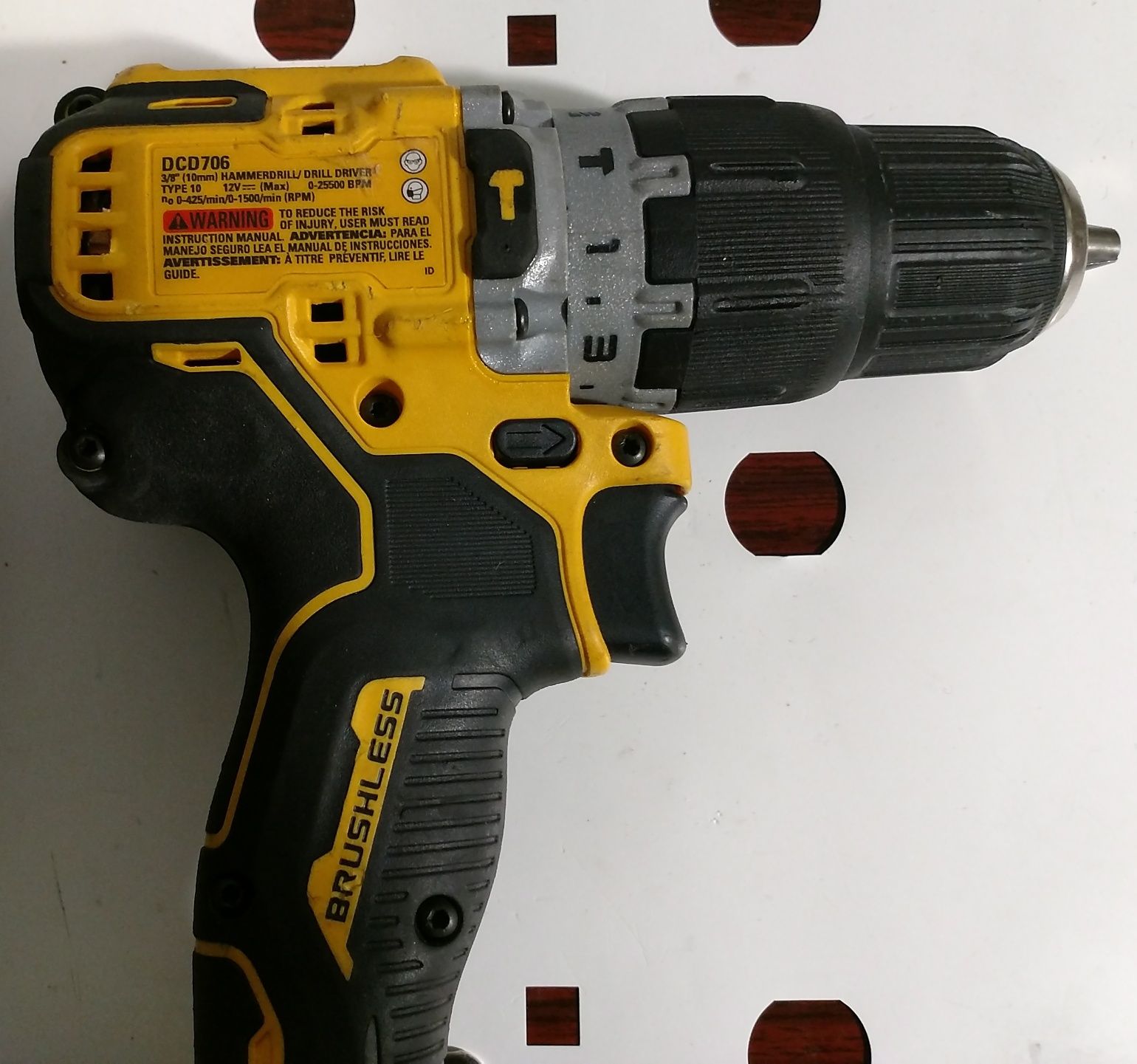 Дриль-шуруповерт з ударом DeWALT DCD706b