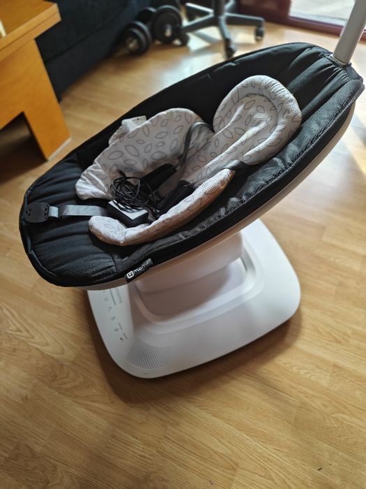 Ovo de bebê. Como novo.