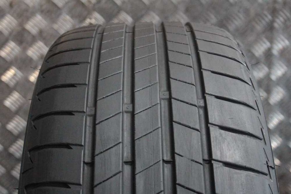 225/45/18 Bridgestone Turanza T005  225/45 R18 95H XL
