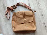 Torba Cassi brązowa camel karmelowa, chyba skóra/zamsz?