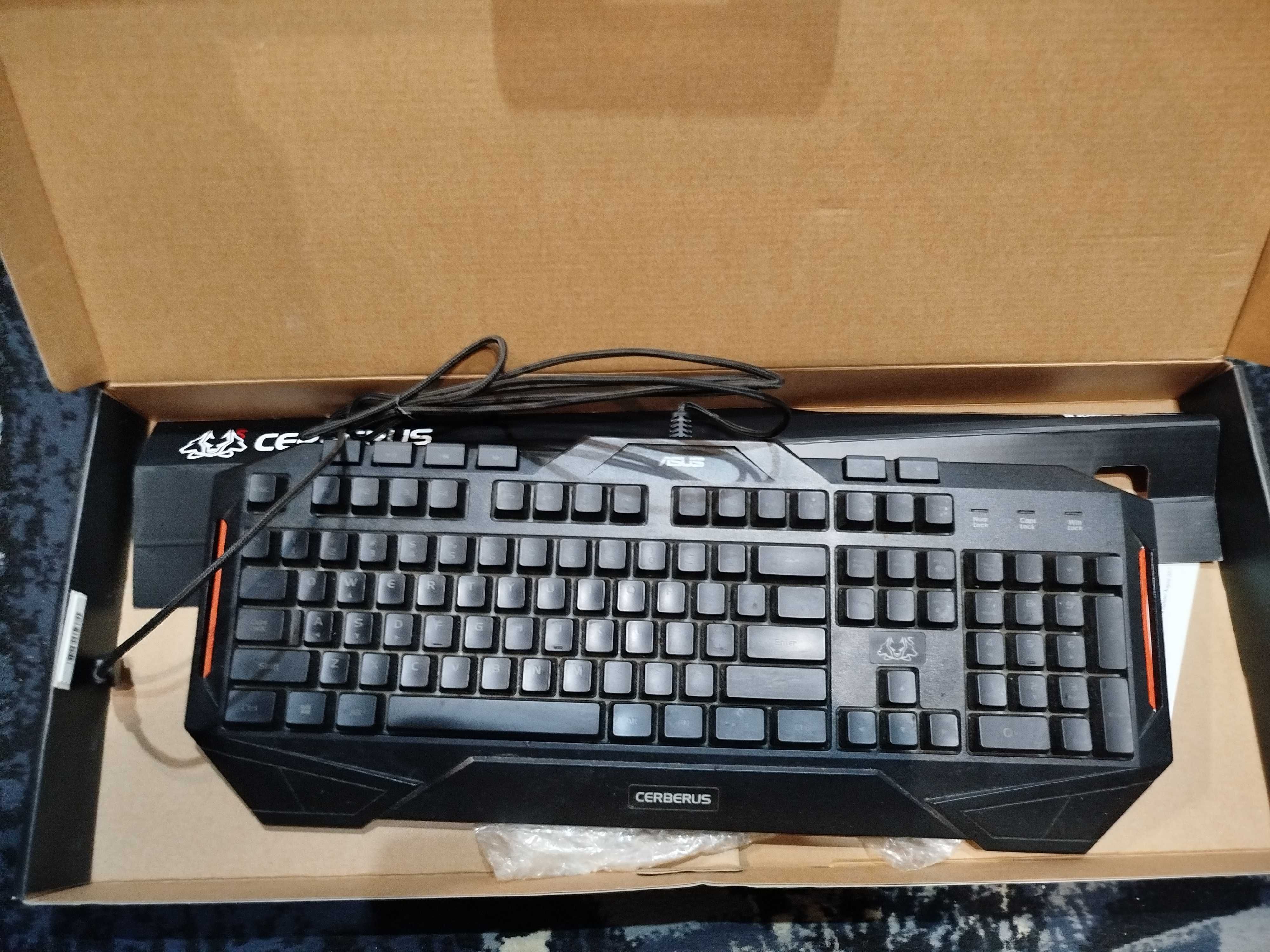 Klawiatura ASUS Cerberus dla graczy Gamingowa podświetlana 2 kolory