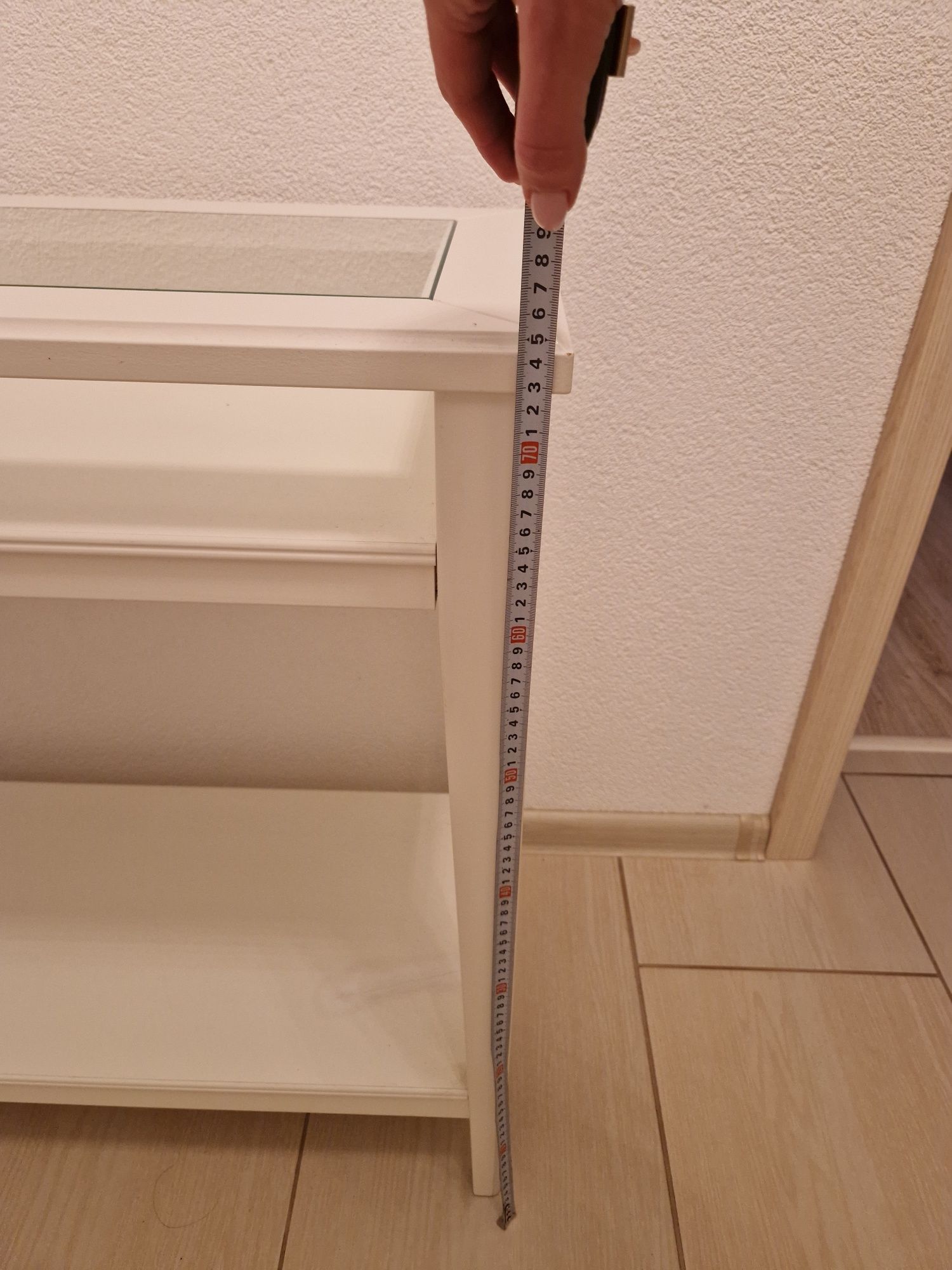 Stolik komoda ozdobna