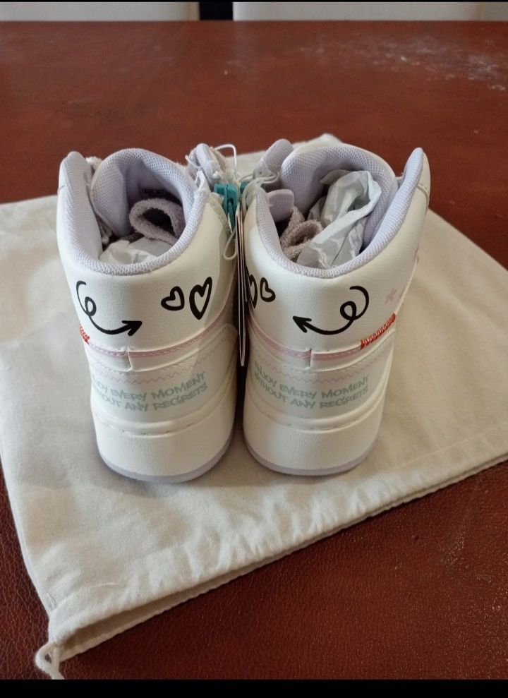 Sapatilhas bota menina Zara