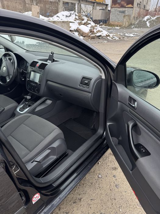 Volkswagen Golf 5 • 2004 рік • АКПП