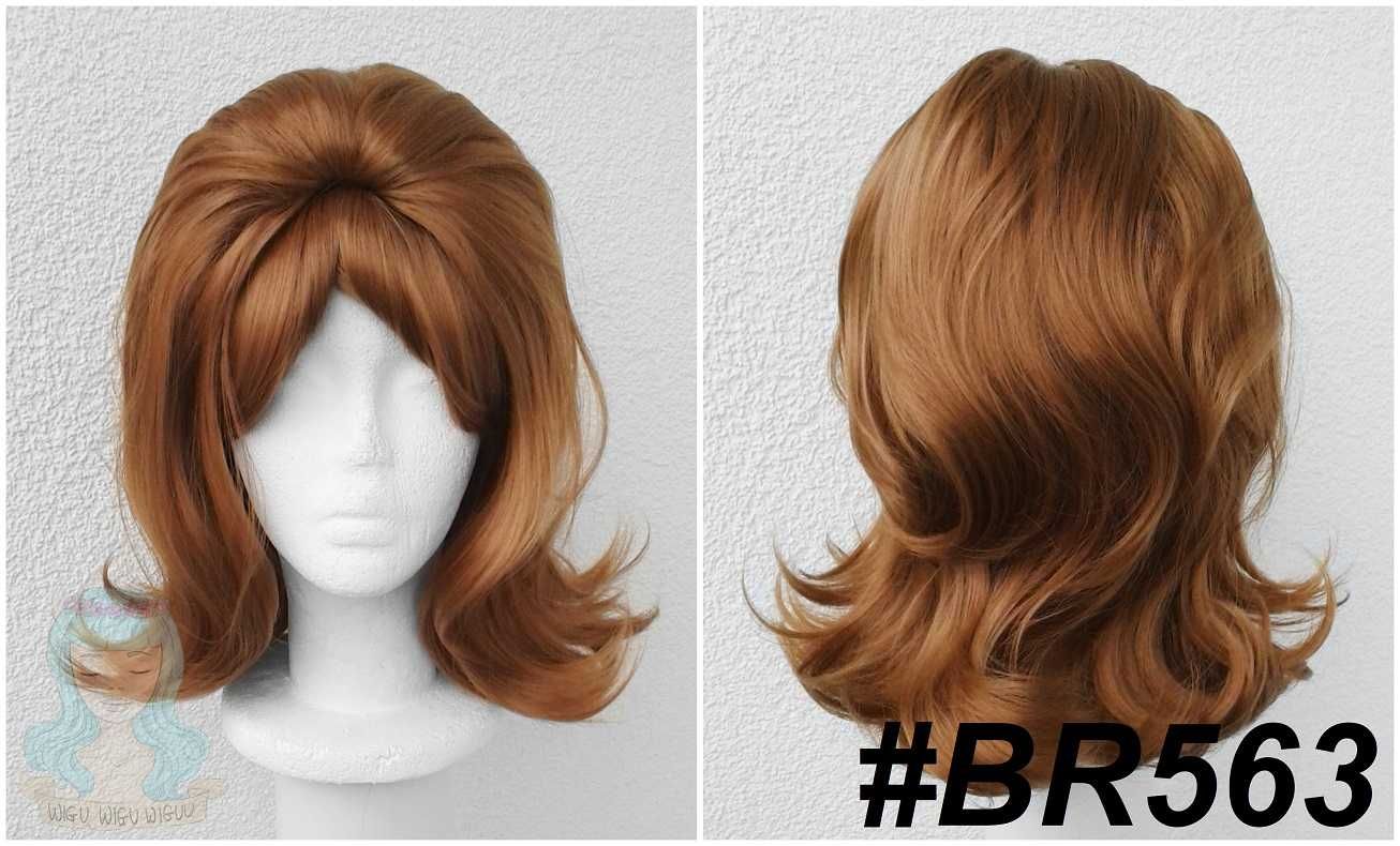 Brązowa ruda peruka fryzura lata 60 70 te natapirowana Peggy Bundy wig