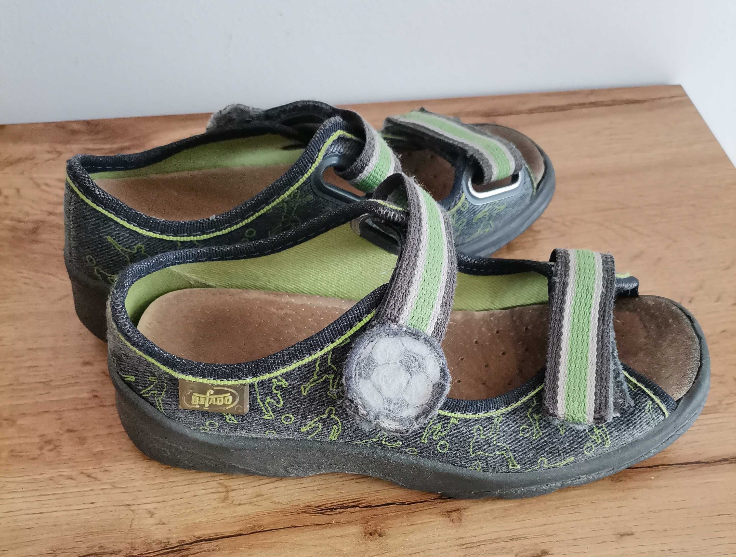 Kapcie Befado rozmiar 29 wkladka 18 cm