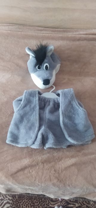 Продам новогодние костюмы