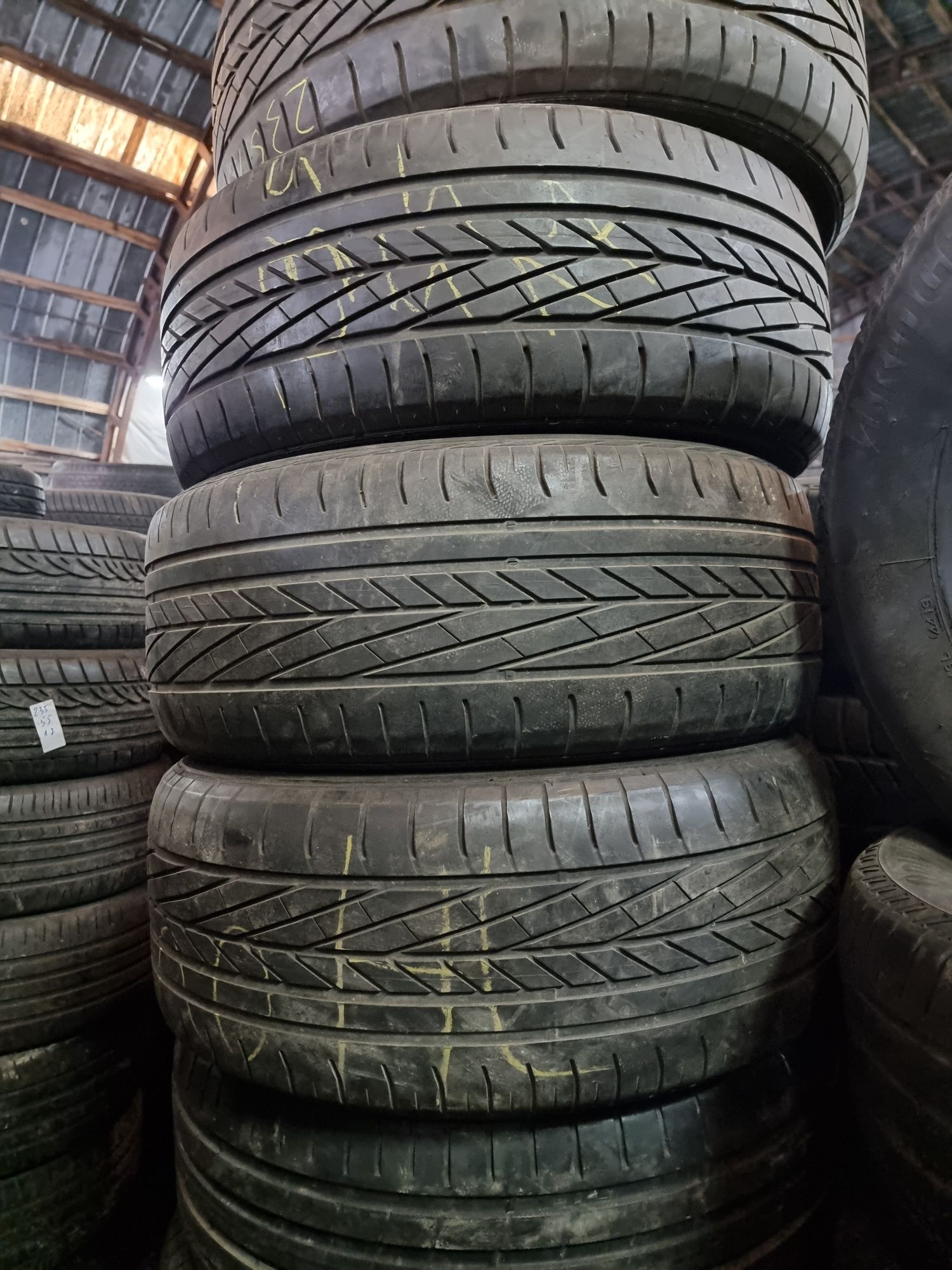 235/55 R17 Bridgestone Turanza T005