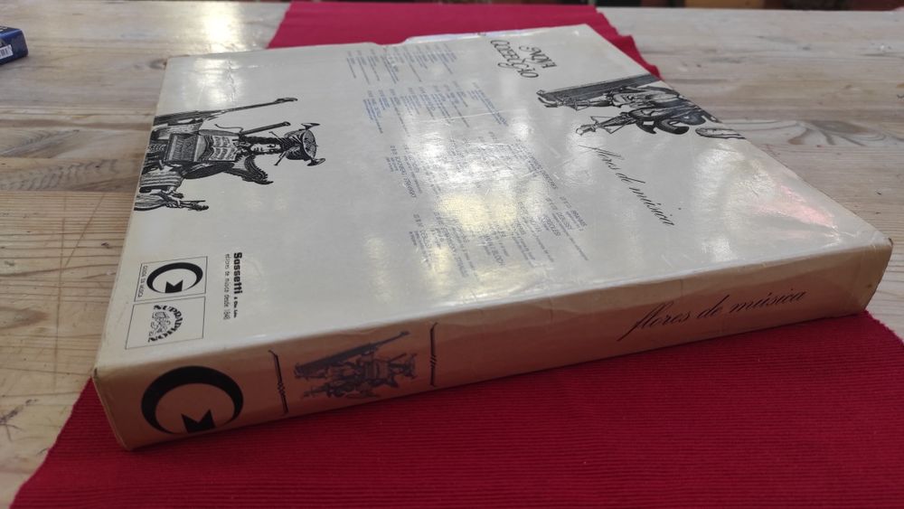 Caixa com 9 LP's vinil de música clássica
