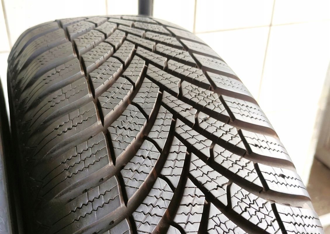 2x 215/70r16 Semperit Speed-Grip 5/2022r C/C/72dB 8,33mm Jak Nowe