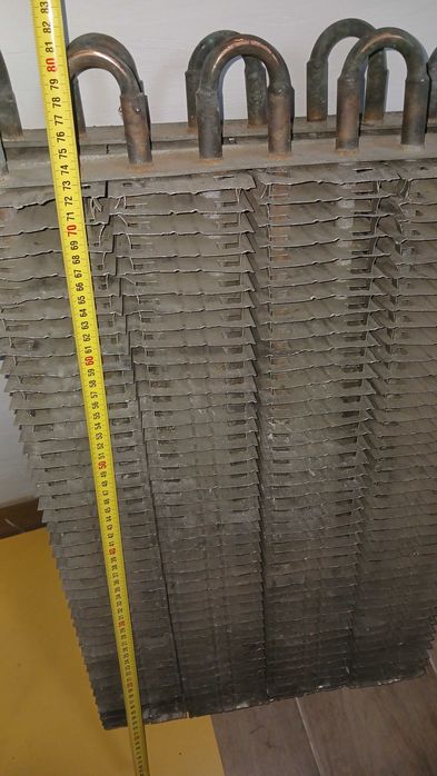 Теплообмінник, радіатор морозильної камери.