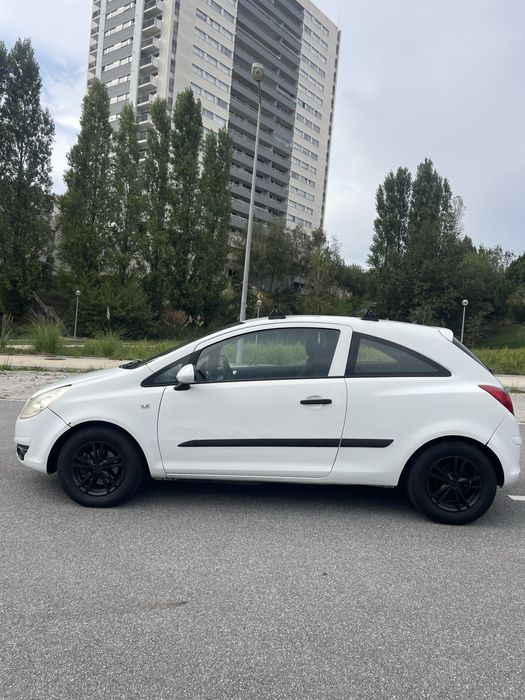 Opel corsa D 1.3 cdti 2007