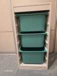 Regał IKEA TROFAST z pojemnikami