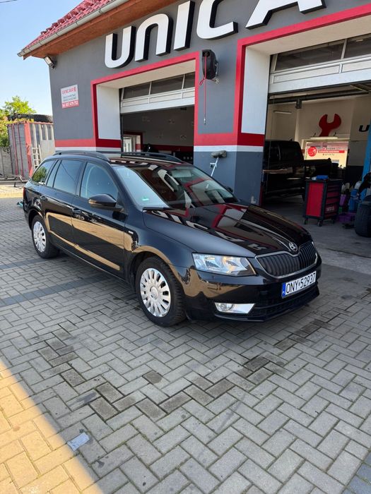 Skoda Octavia 17 rok DSG Niski Przebieg