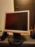 Monitor LCD stary