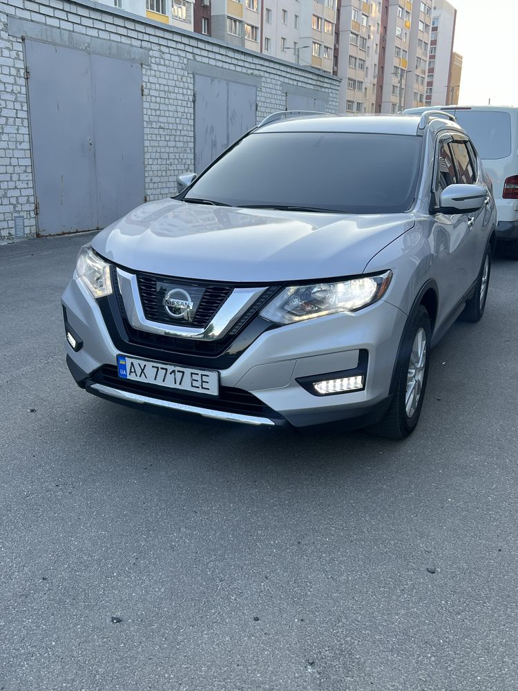 Продам Nissan Rouge