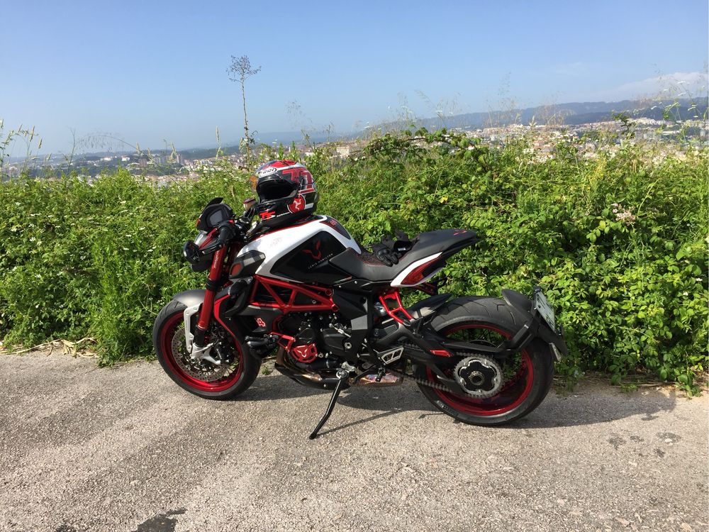 MV Agusta 800 Dragester RR "LH44"  Lewis Hamilton