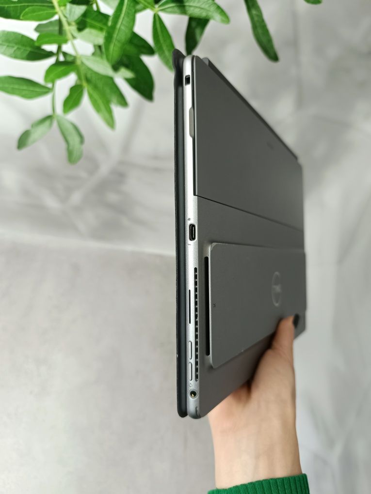 Планшетний ПК зі стилусом/Dell Latitude 7320/i5-1140G7/8/256M2/13" IPS