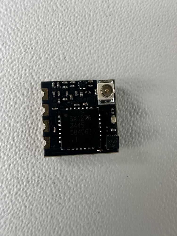 Приймач Happymodel ES900RX з частотою 915 MHz