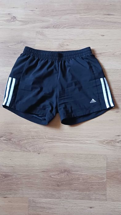 Spodenki adidas rozmiar 152