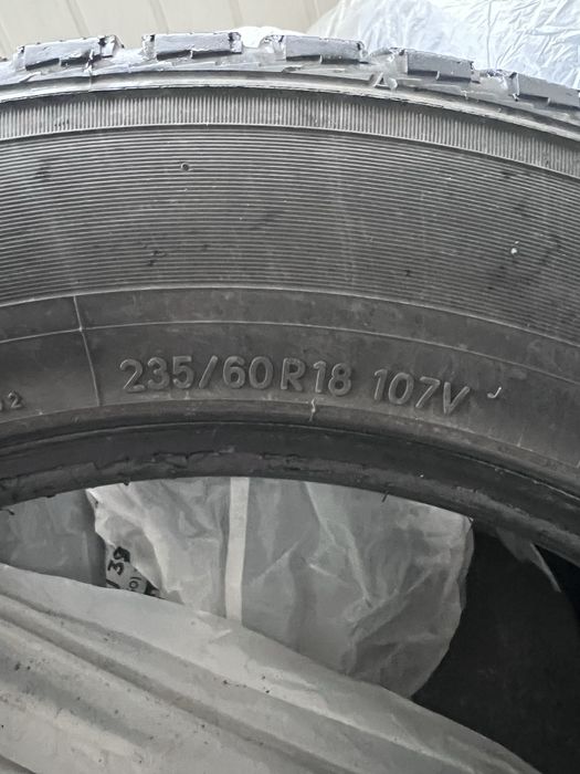 Toyo 235 60 18 зима