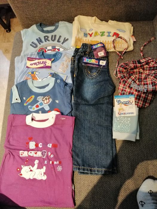 Nowe bluzeczki niemowlęce, body, spodnie, czapka, nakolanniki 80-86