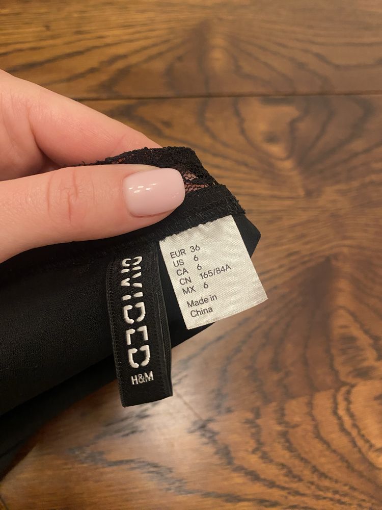 H&M czarny koronkowy top na cienkich ramiączkach S 36 jedwab koronka