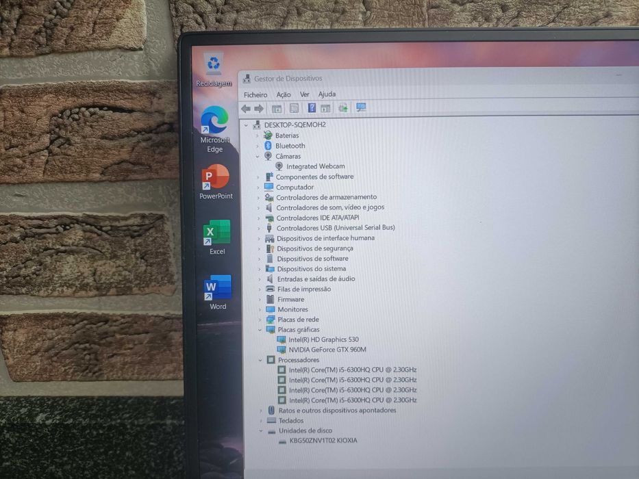 Dell XPS 15 9550 core i5 RAM 8gb SSD 1Terabyte