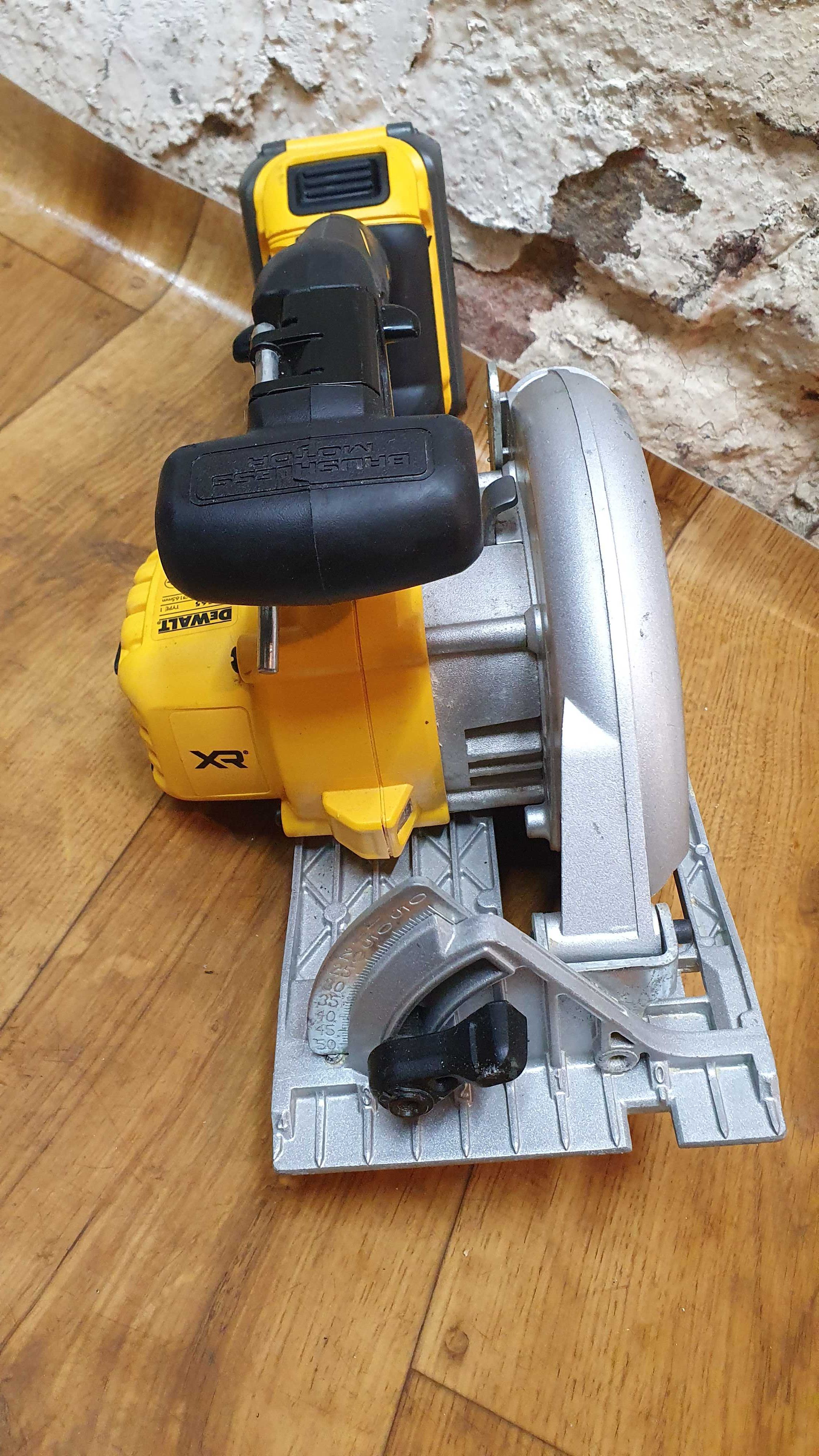 Pilarka tarczowa aku. Dewalt DCS 565. 54V 6.0 Ah 2023 rok