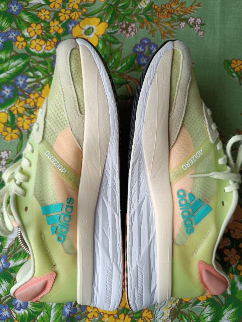 Жіночі бігові кросівки Adidas AdiZero Boston 10.