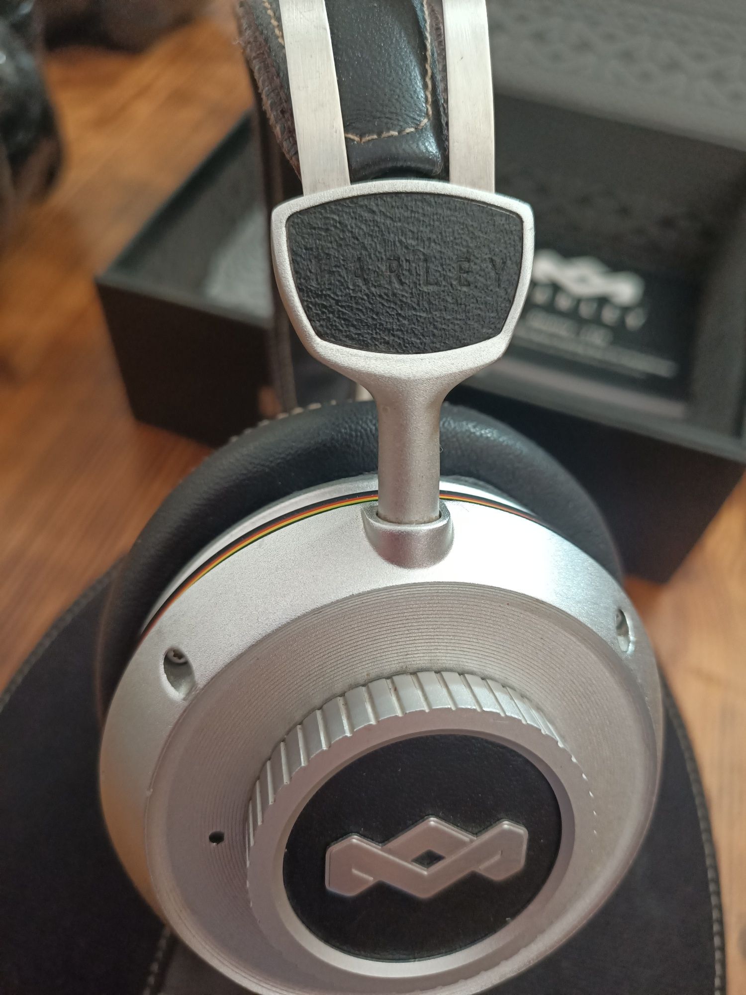 Навушники House Of Marley студійні та для телефону Нi-Fi Destiny TTR