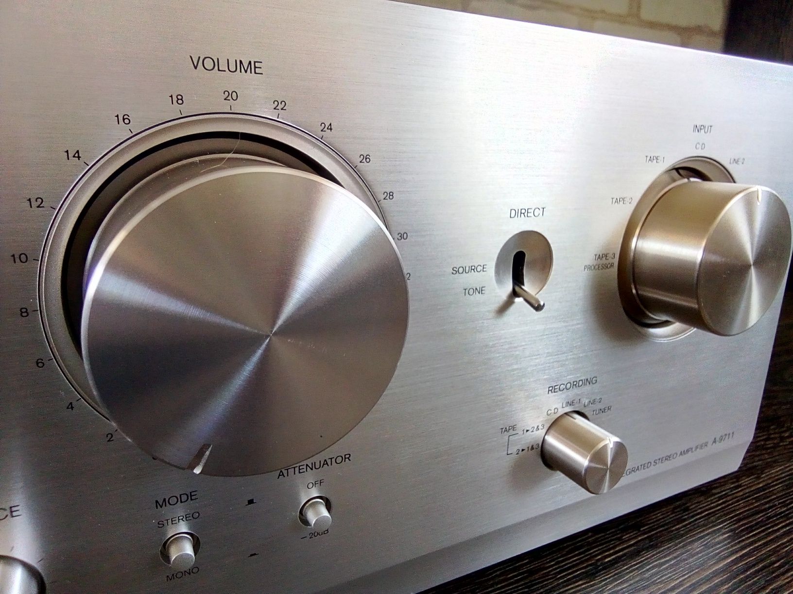 Onkyo Integra A-9711 Integrated Stereo Amplifier 1996-99