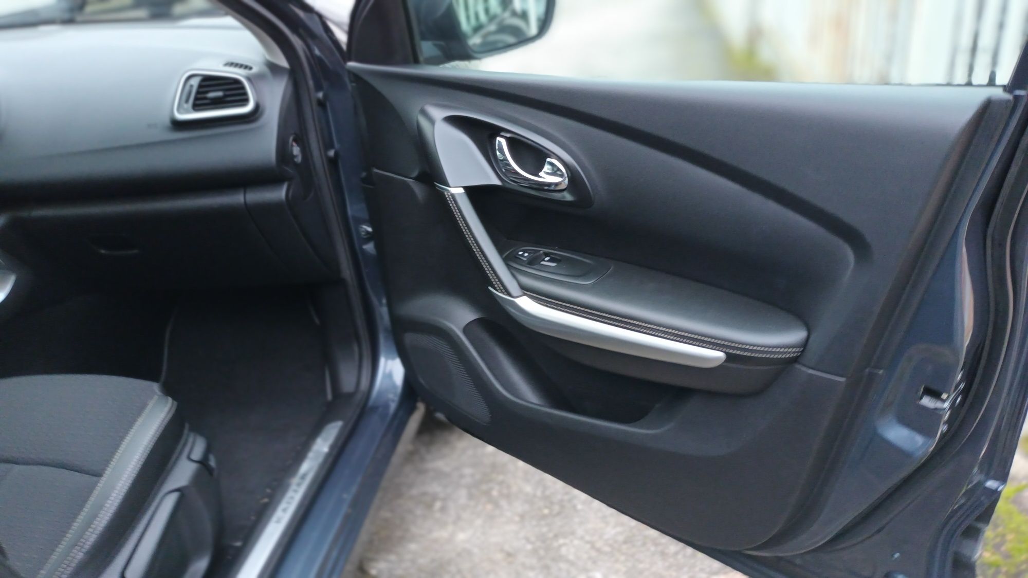 Renault Kadjar. Com muitos extras