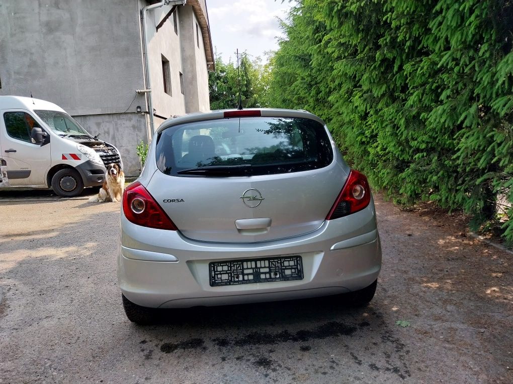 Opel Corsa klimatyzacja mały przebieg