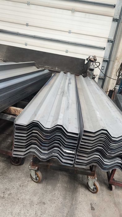 Blacha na burty nadstawki 2mm duży trapez długość 230cm wysokość 22cm