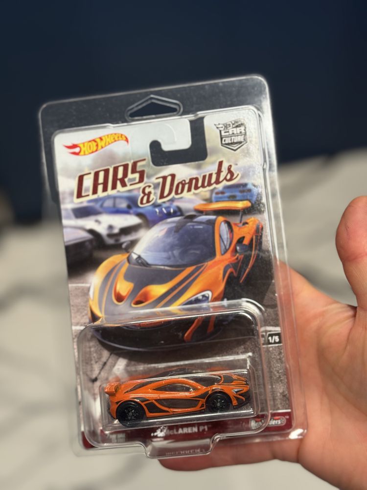 Hot Wheels Premium Cars & Donuts McLaren P1