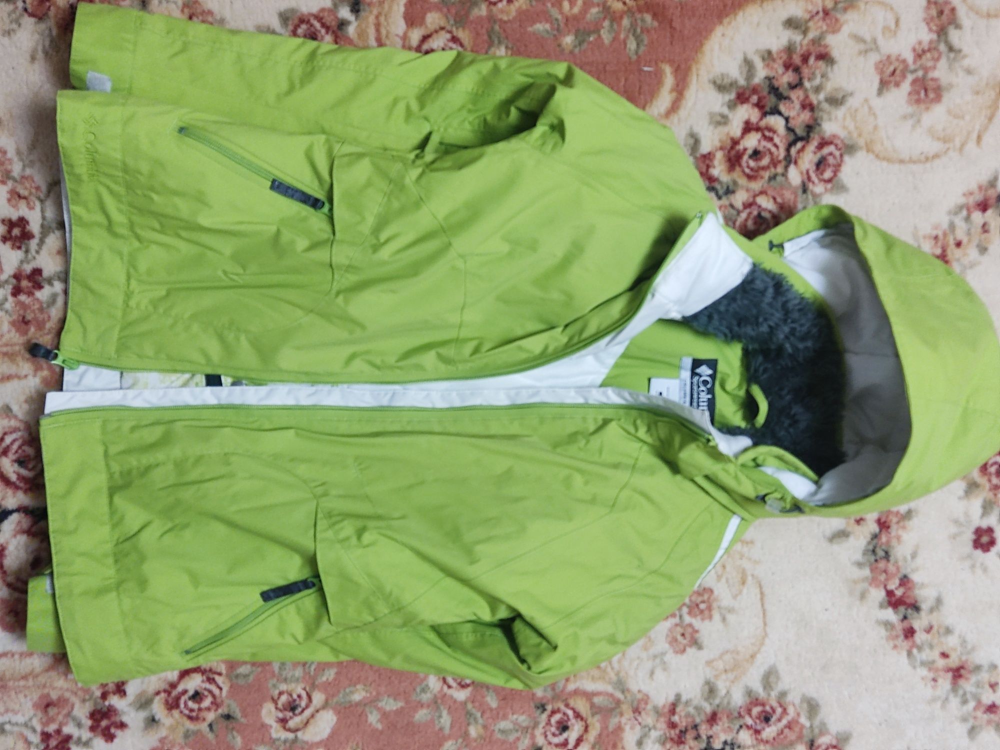 COLUMBIA Ski Jacket Women Omni Tech Waterproof Size L
