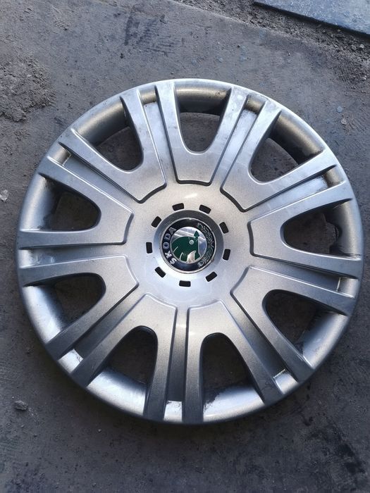 Ковпаки шкода, R15