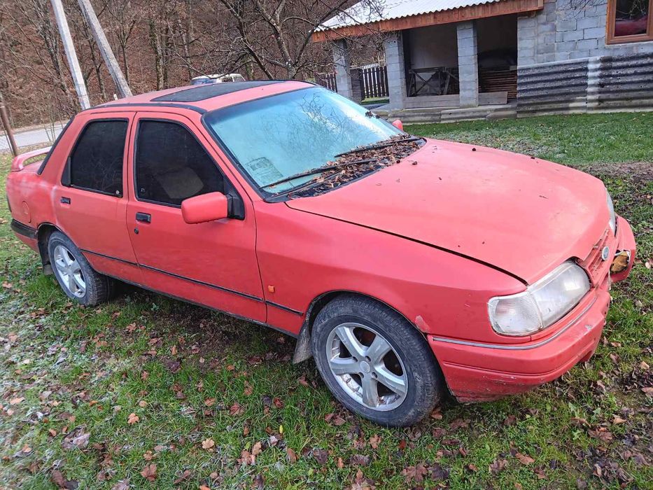Продаю  машину  Форд Сієра