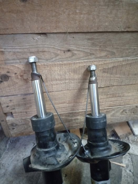 Стойки амортизатора WV