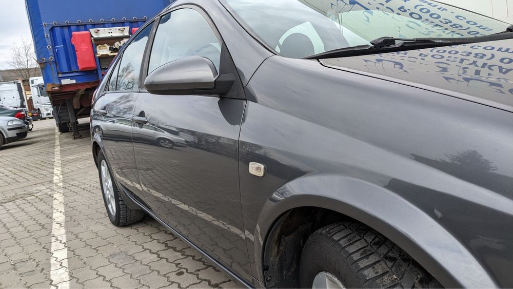 Nissan primera p12 ідеальна 1.8