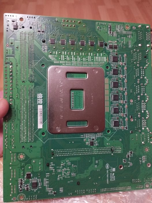 Материнська плата BKHD-C612NP-21